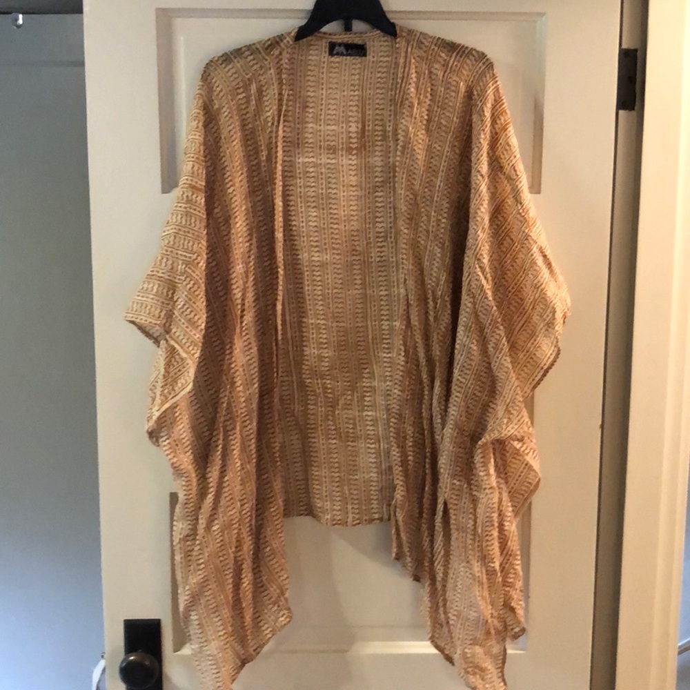 MAELU Designs Short Kimono